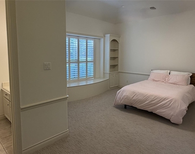 8615 Haven Woods Way - Photo Thumbnail 10