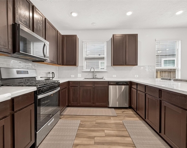27571 Bello Bend Lane - Photo Thumbnail 18