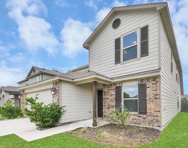 4231 Tulip Oak Drive - Photo Thumbnail 2
