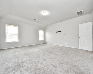 4231 Tulip Oak Drive - Photo Thumbnail 19