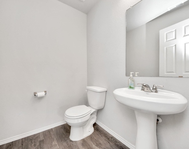 4231 Tulip Oak Drive - Photo Thumbnail 15