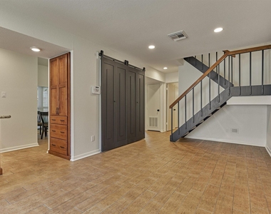 2351 W Settlers Way - Photo Thumbnail 23