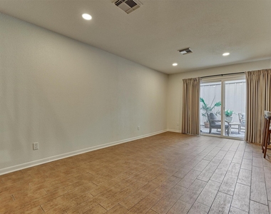 2351 W Settlers Way - Photo Thumbnail 20