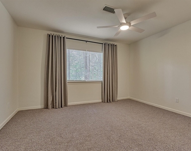 2351 W Settlers Way - Photo Thumbnail 31