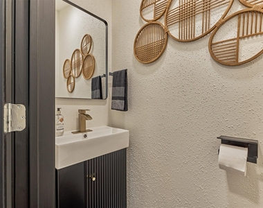 2351 W Settlers Way - Photo Thumbnail 8