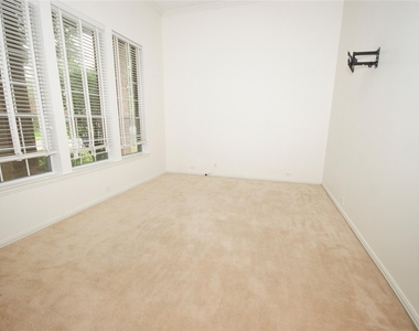 310 Watercrest Harbor Lane - Photo Thumbnail 5