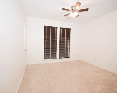 310 Watercrest Harbor Lane - Photo Thumbnail 11