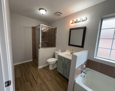 3634 Du Bois Street - Photo Thumbnail 11