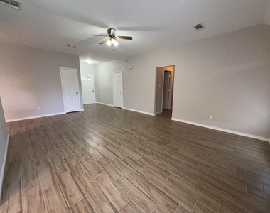 3634 Du Bois Street - Photo Thumbnail 3