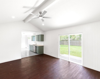 11026 Sandstone Street - Photo Thumbnail 25