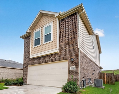 15723 Autumn Chicory Drive - Photo Thumbnail 1