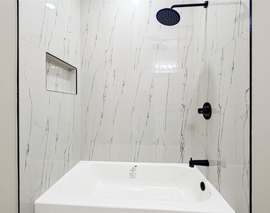 11015 Harston Drive - Photo Thumbnail 6