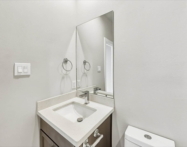 10534 Executive Lake Drive - Photo Thumbnail 13