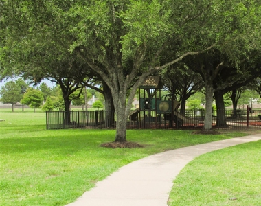 13222 Babbitt Street - Photo Thumbnail 19