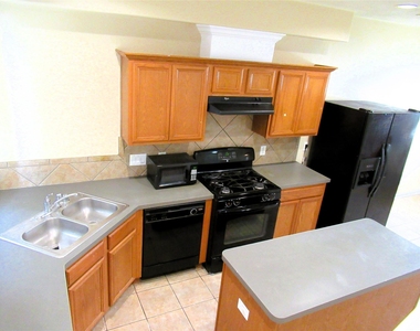 13222 Babbitt Street - Photo Thumbnail 9