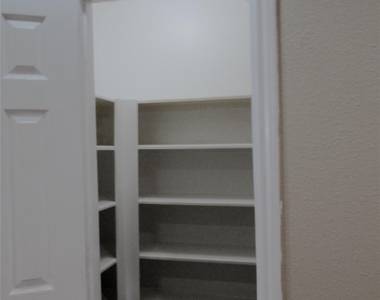 13222 Babbitt Street - Photo Thumbnail 8