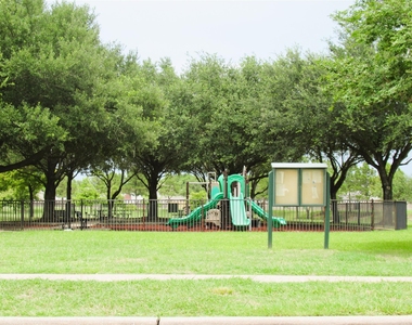 13222 Babbitt Street - Photo Thumbnail 18