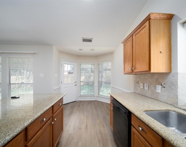 18 Painted Canyon Place - Photo Thumbnail 7