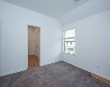 585 Dry Fork Lane - Photo Thumbnail 24