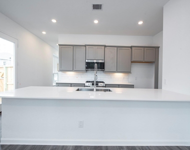 585 Dry Fork Lane - Photo Thumbnail 10