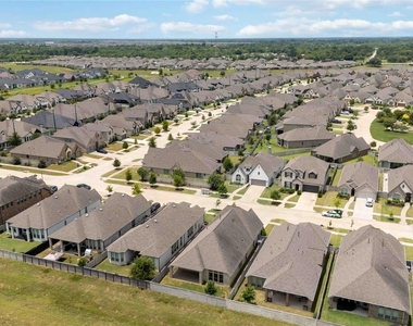 4333 Arbor Crest Lane - Photo Thumbnail 36