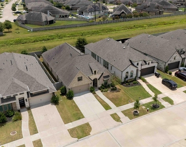 4333 Arbor Crest Lane - Photo Thumbnail 30