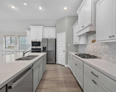 4333 Arbor Crest Lane - Photo Thumbnail 9