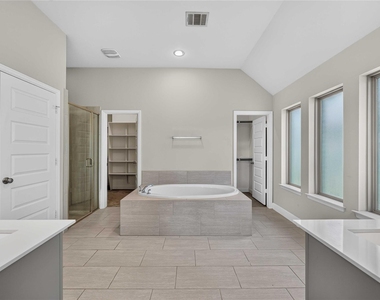 4333 Arbor Crest Lane - Photo Thumbnail 17
