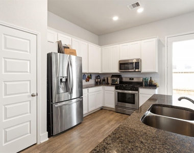 4416 Santorini Lane - Photo Thumbnail 10