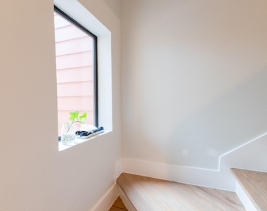 4104 Spencer Street - Photo Thumbnail 5