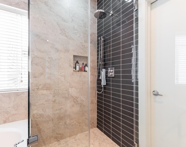 4104 Spencer Street - Photo Thumbnail 18