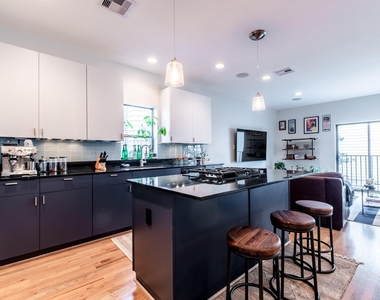 4104 Spencer Street - Photo Thumbnail 13