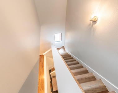 4104 Spencer Street - Photo Thumbnail 16