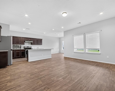 2330 Georgina Falls Drive - Photo Thumbnail 4