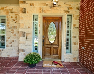 3706 Bailey Lane - Photo Thumbnail 2