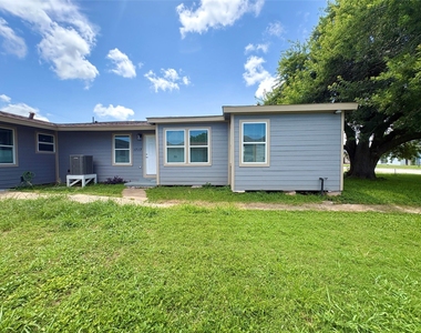 1717 W 4th Street - Photo Thumbnail 17