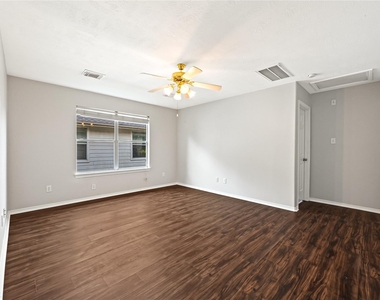 3115 Glenthorpe Lane - Photo Thumbnail 23