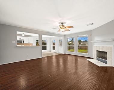 3115 Glenthorpe Lane - Photo Thumbnail 9