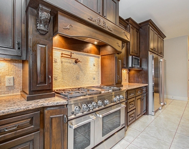 2920 Payson Street - Photo Thumbnail 17