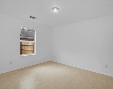 4522 Cannongate Drive - Photo Thumbnail 20