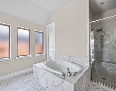 7211 Sylvan Birch Trail - Photo Thumbnail 25