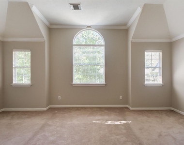 115 W Burberry Circle - Photo Thumbnail 15