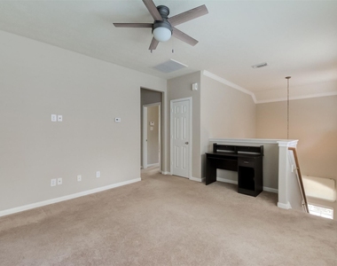 115 W Burberry Circle - Photo Thumbnail 12