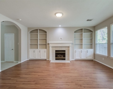 115 W Burberry Circle - Photo Thumbnail 11
