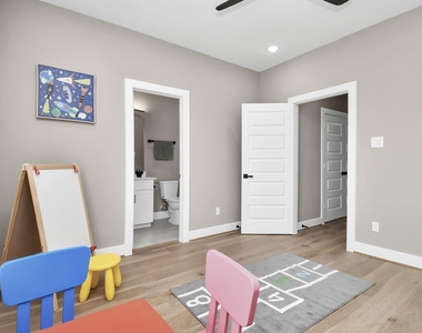 316 Thornton Road - Photo Thumbnail 15