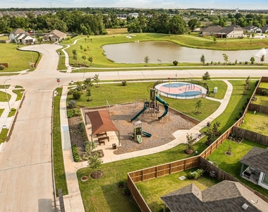 32518 Lantana Fields Road - Photo Thumbnail 33