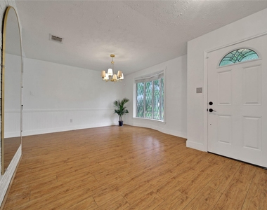 626 Park Knoll Lane - Photo Thumbnail 1