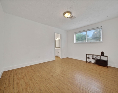 626 Park Knoll Lane - Photo Thumbnail 15