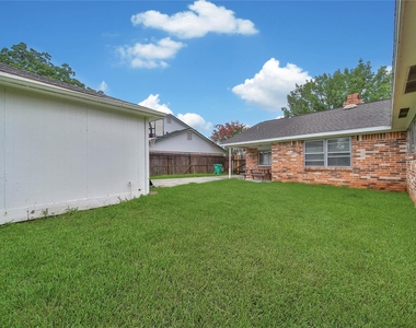 626 Park Knoll Lane - Photo Thumbnail 22