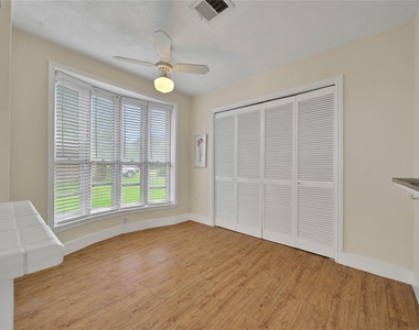 626 Park Knoll Lane - Photo Thumbnail 9